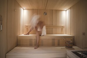 Steam room  - Gasthof Hirschen Schwarzenberg - Kunsthotel im Bregenzerwald (Schwarzenberg)