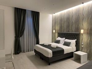 高级三人房 | 防过敏的被褥、迷你吧、客房内保险箱、隔音