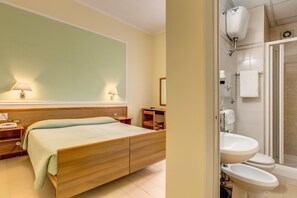 Desk, free cots/infant beds, free WiFi, bed sheets