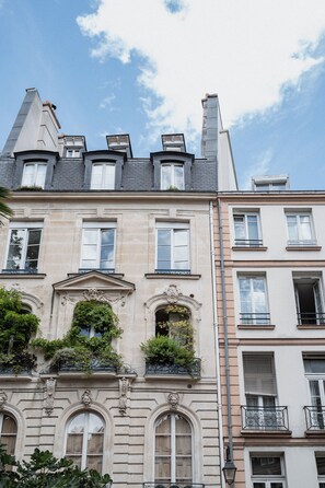 City view - Hôtel de Buci (Paris)