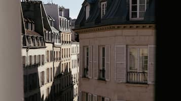 Classic Room | Premium bedding, minibar, in-room safe, individually decorated