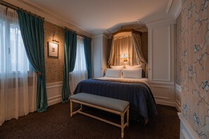 Privilege Room | Premium bedding, minibar, in-room safe, individually decorated