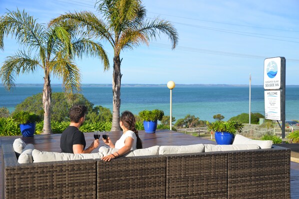 Sundeck - Kangaroo Island Seaside Inn (Kingscote)