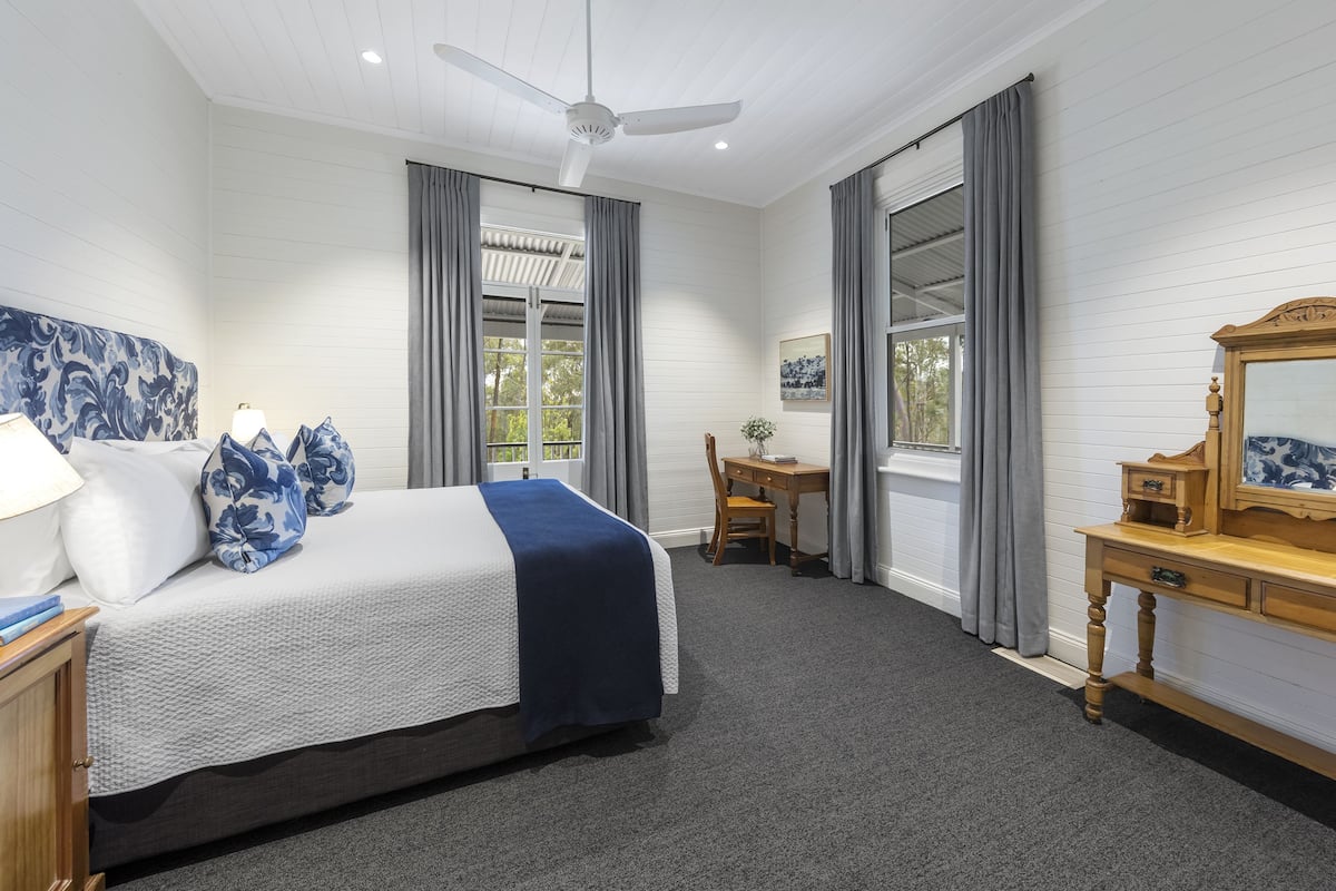 minibar, in-room safe, iron/ironing board, free wifi