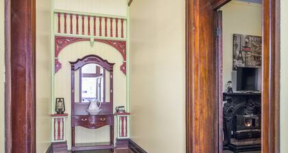 Warwick Settlers Inn