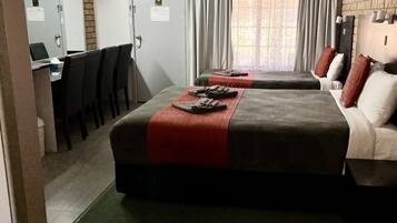 Family, 1 Queen, 2 Singles | Premium bedding, desk, iron/ironing board, free WiFi