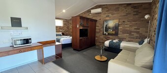 Rest Point Motor Inn