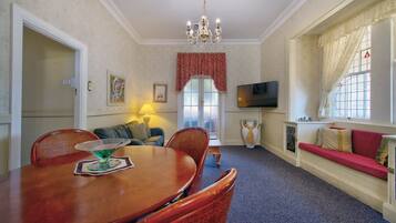 Two Bedrooms Apartment (Spa Bath) | Desk, laptop workspace, iron/ironing board, free WiFi