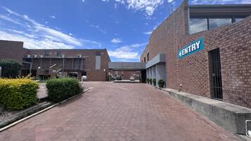 Entrada de la propiedad