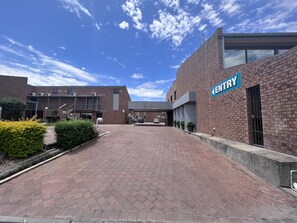 Property entrance - Spa Village Motel (Moree)