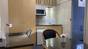 Kamar Eksekutif | Area keluarga | Smart TV