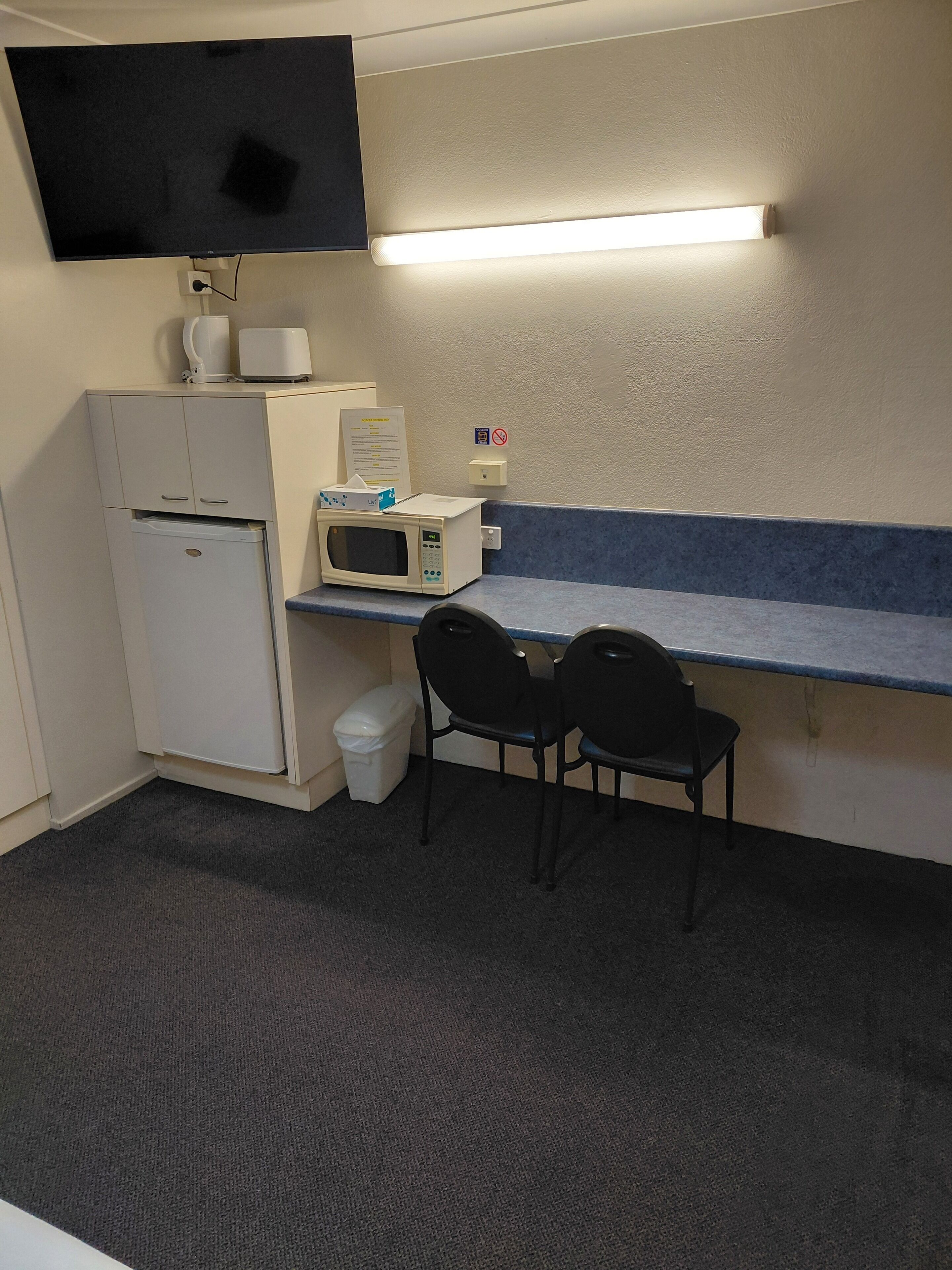 Standard Family Room (4ppl) | Desk, iron/ironing board, free WiFi, bed sheets