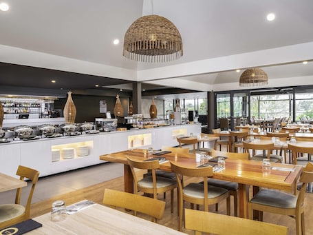 Restaurant. Mercure Rockhampton
