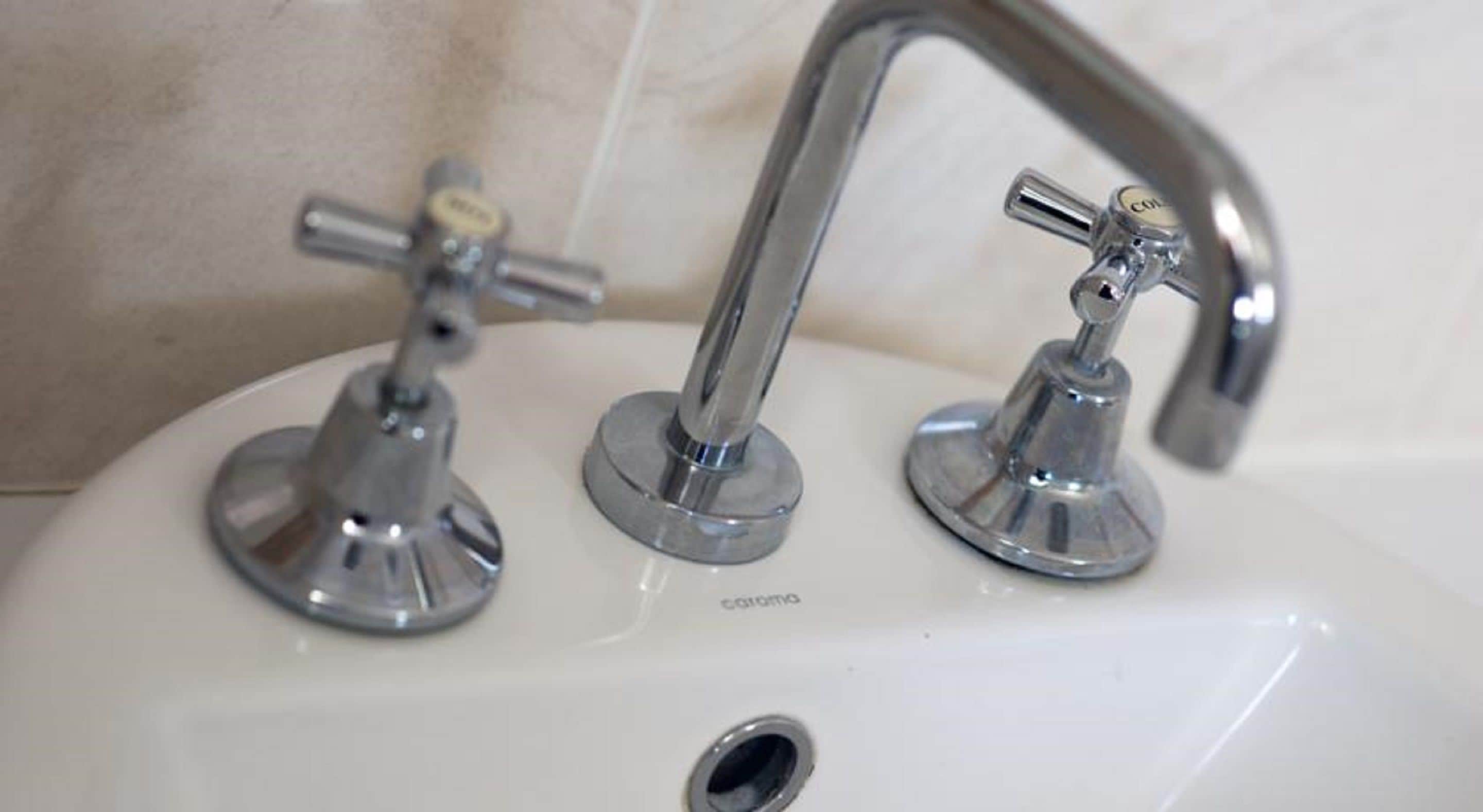 premium bedding, pillow-top beds, minibar, in-room safe