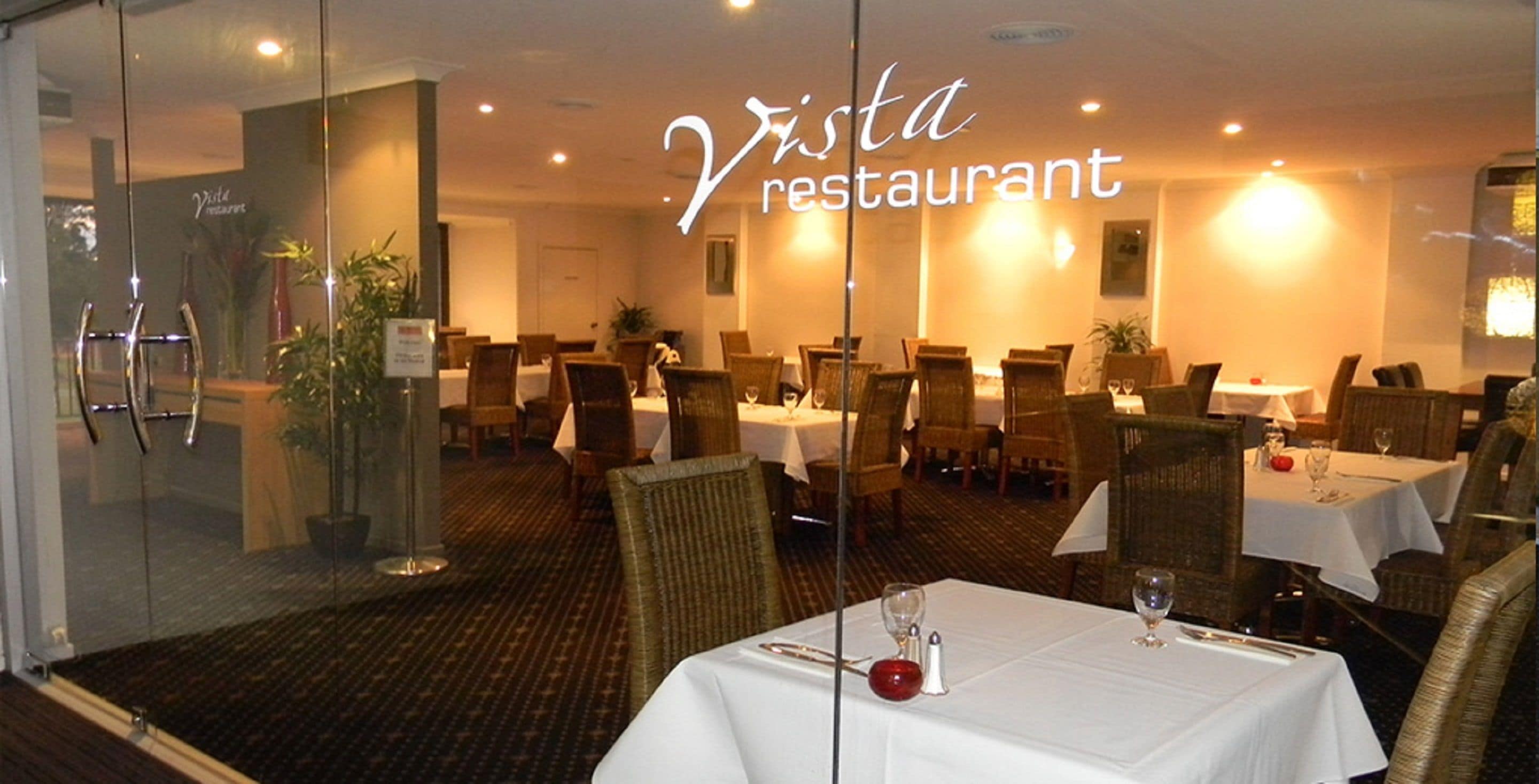 Breakfast and dinner served, international cuisine