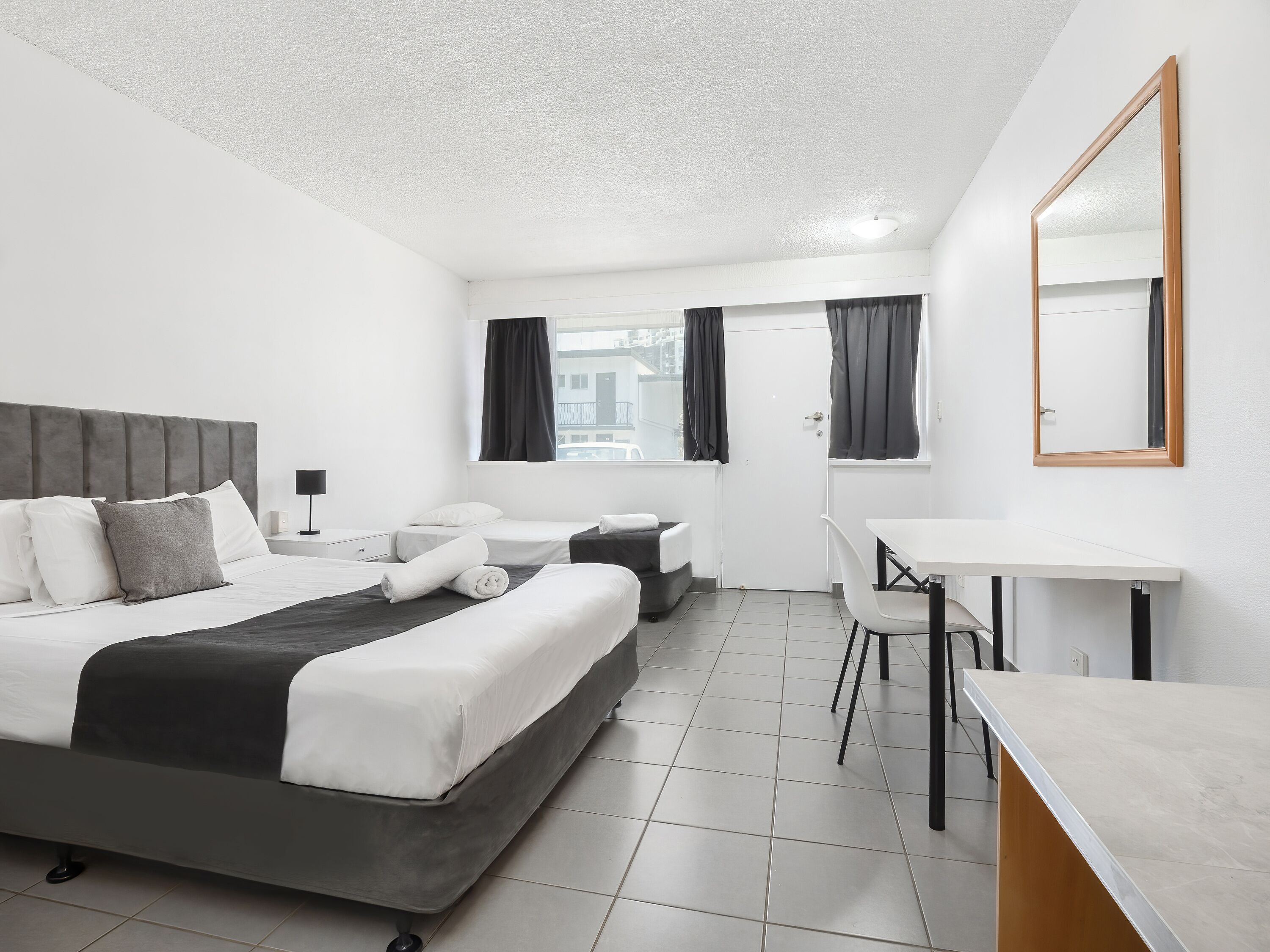 pet friendly room | in-room safe, iron/ironing board, free wifi, bed sheets