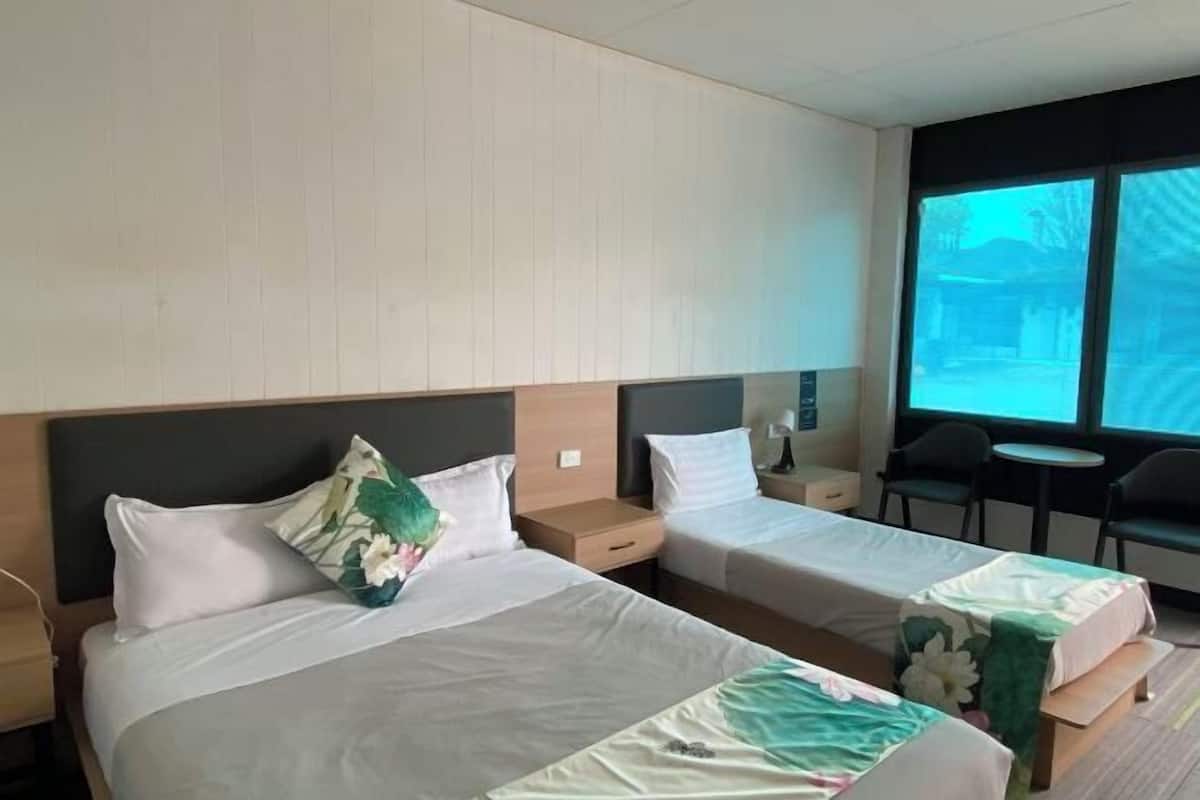 Desk, blackout drapes, iron/ironing board, free WiFi