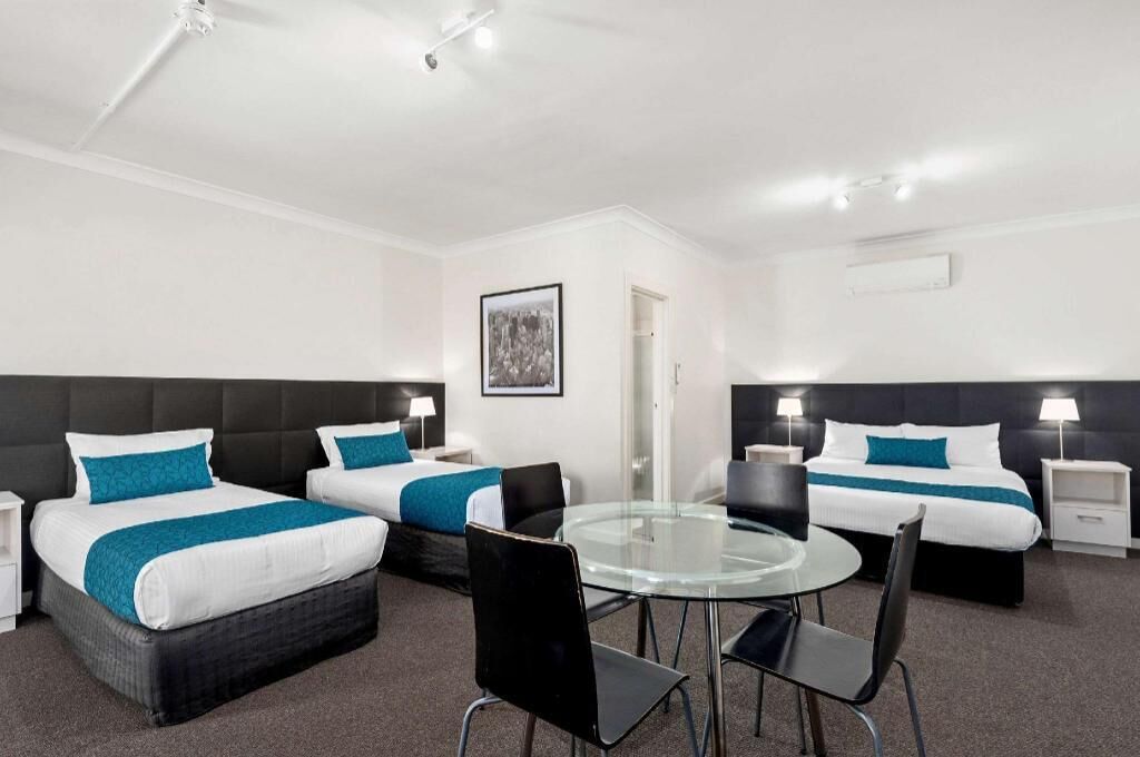 Premium bedding, iron/ironing board, free WiFi, bed sheets