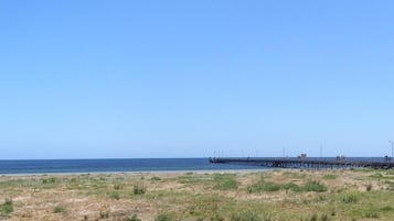 Una spiaggia nelle vicinanze