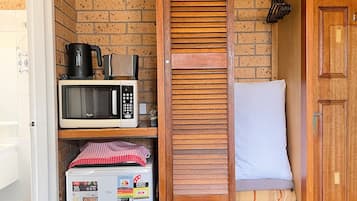 Standard Family Room | Private kitchenette