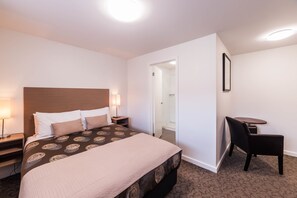 Minibar, desk, iron/ironing board, bed sheets