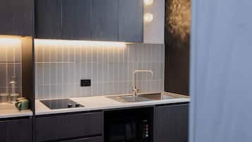 Suite, 1 trĂšs grand lit, non-fumeur (Efficiency)