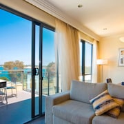 Bayside Geelong Hotel & Apartments, an Ascend Collection Hotel