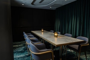 Dining - Bayside Geelong Hotel & Apartments, an Ascend Collection Hotel (Geelong)