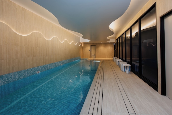 Una piscina techada
