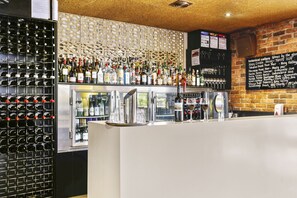 Bar (in der Unterkunft)