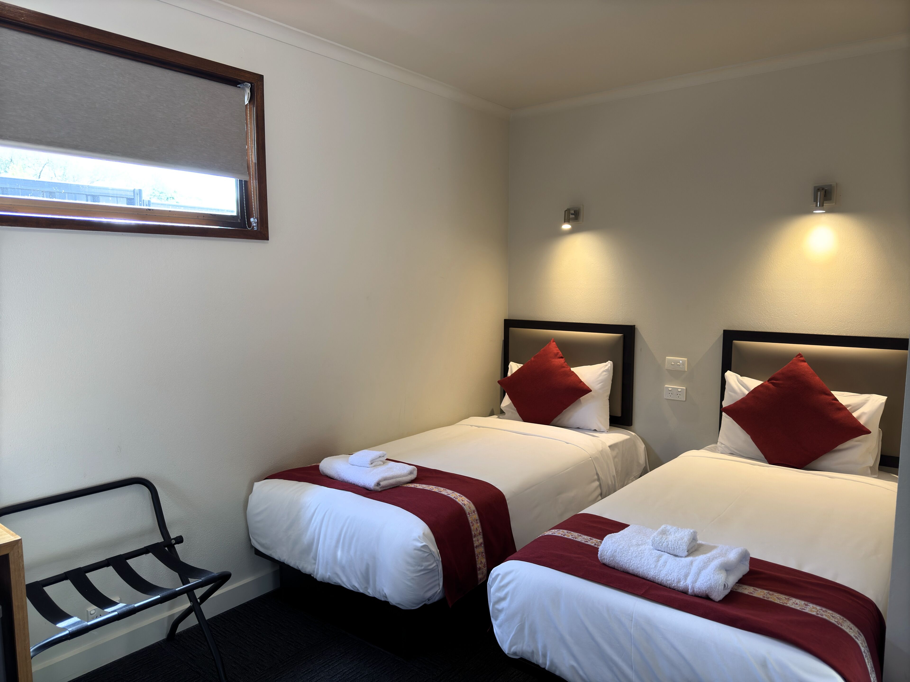 king 2 single | soundproofing, iron/ironing board, free wifi, bed sheets