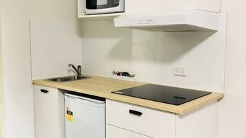 One Bedroom Apartment | Private kitchenette | Mini-fridge, microwave, coffee/tea maker, electric kettle