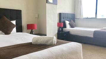 Twin Room | In-room safe, individually decorated, individually furnished, desk