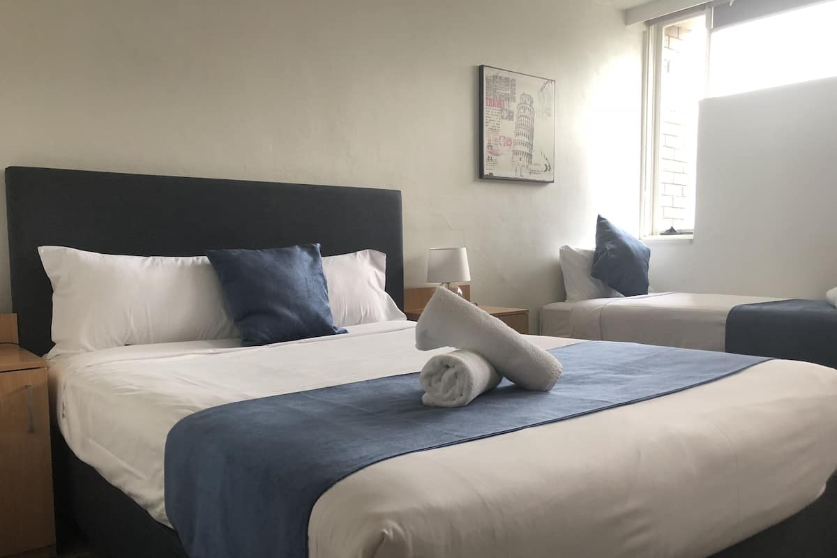 Caixa forta a l'habitació, decoració individual i mobiliari individual