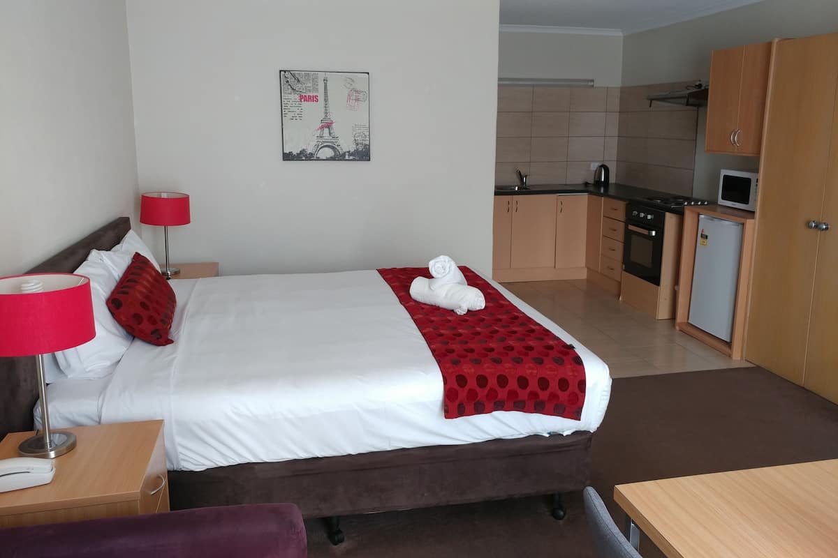 Caixa forta a l'habitació, decoració individual i mobiliari individual