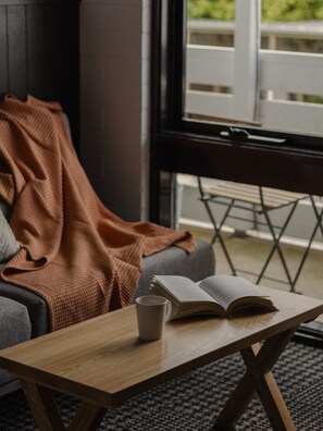 1 bedroom, desk, laptop workspace, blackout drapes