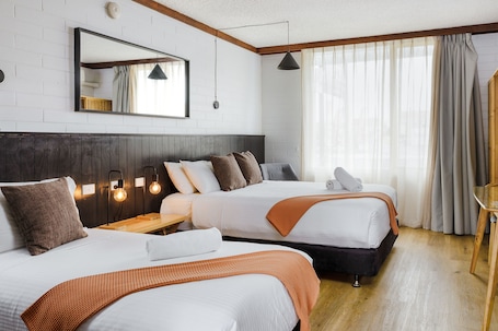 İki Ayrı Yataklı Oda | Masa, dizüstü bilgisayar çalışma alanı, güneşlik/perde, ses yalıtımı