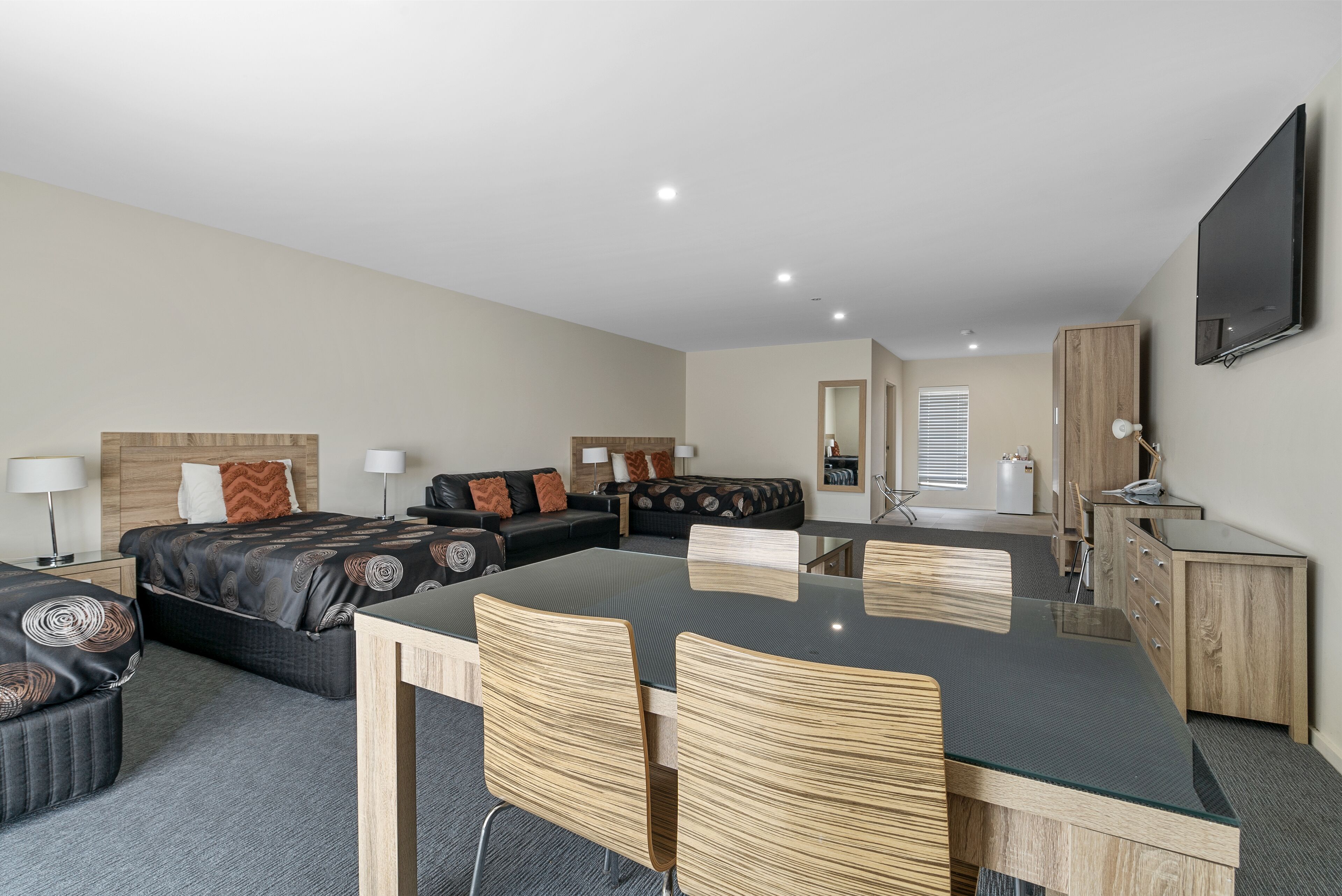 책상, 노트북 작업 공간, 다리미/다리미판, 무료 WiFi