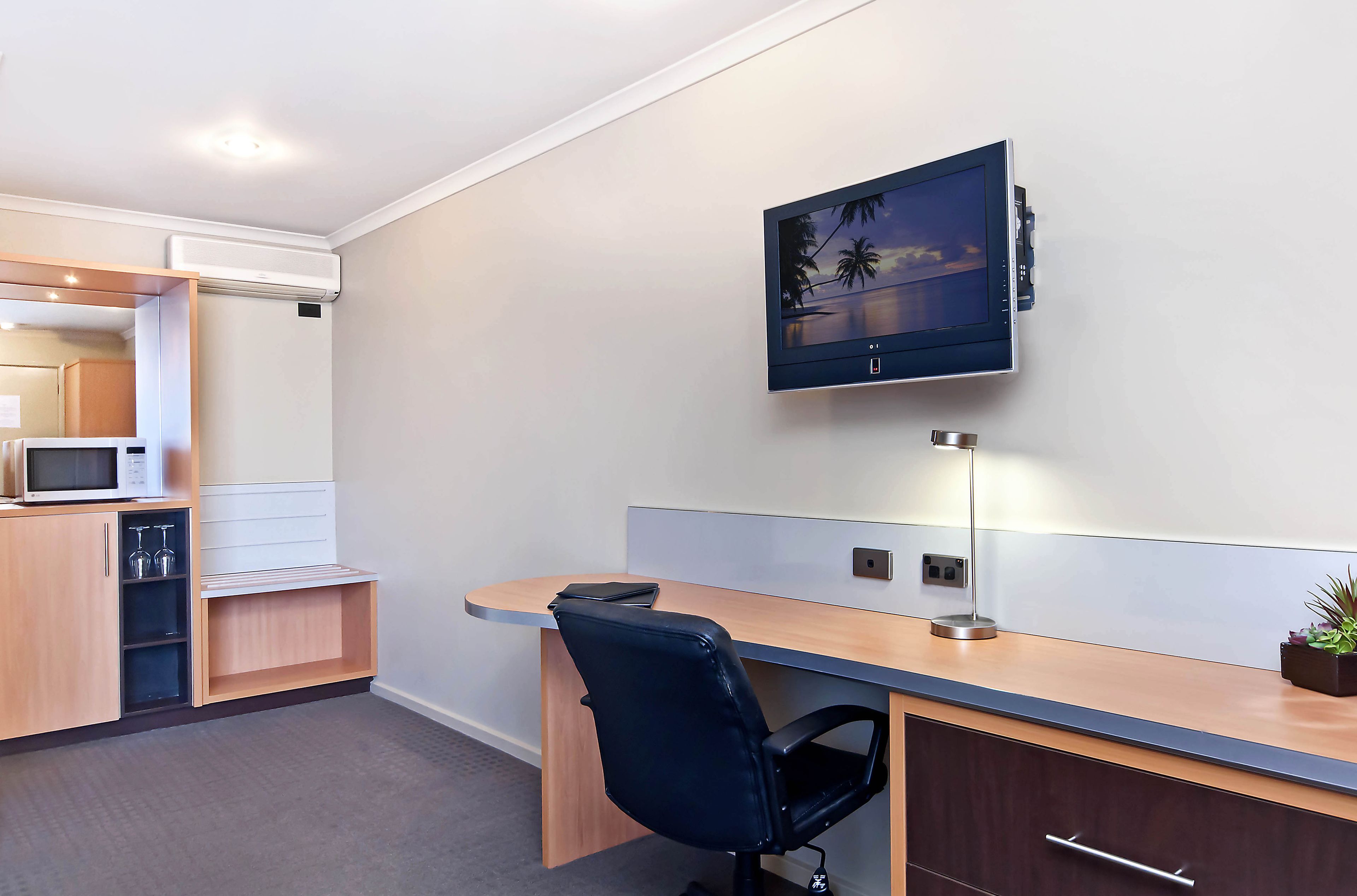 premium queen room | minibar, desk, iron/ironing board, free wifi