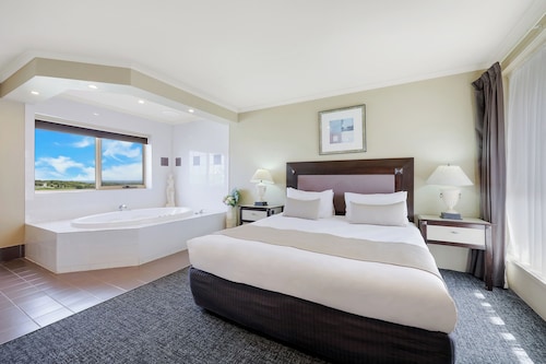 Comfort Inn On Raglan