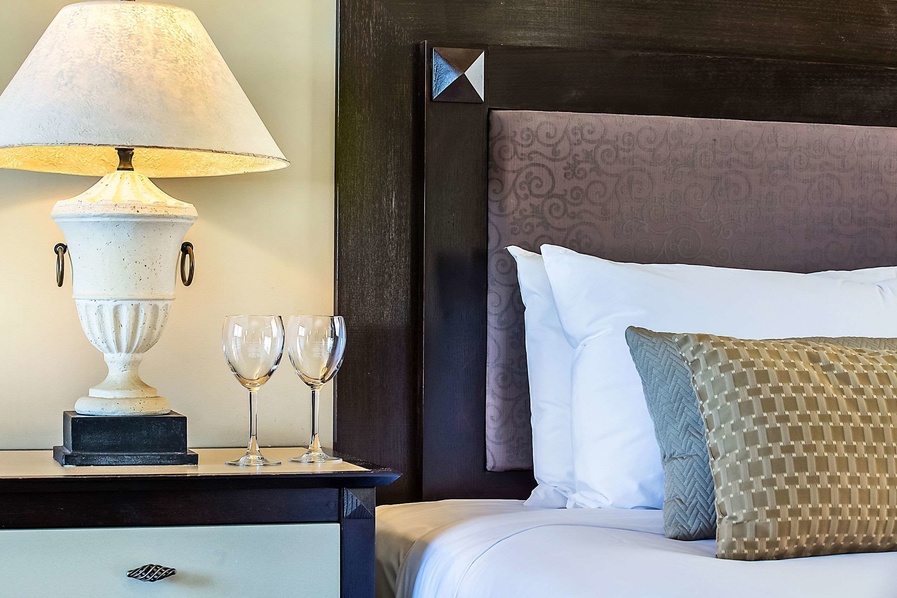 minibar, desk, iron/ironing board, free wifi