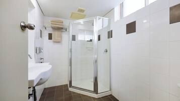 Shower, free toiletries, hair dryer, towels