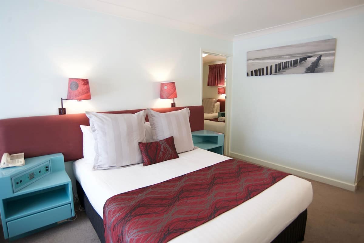 迷你吧、筆電工作空間、隔音、熨斗/熨衣板