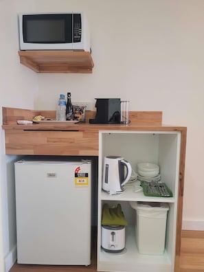 Chambre Standard, plusieurs lits, non-fumeurs | Minibar, espace de travail pour ordinateur portable