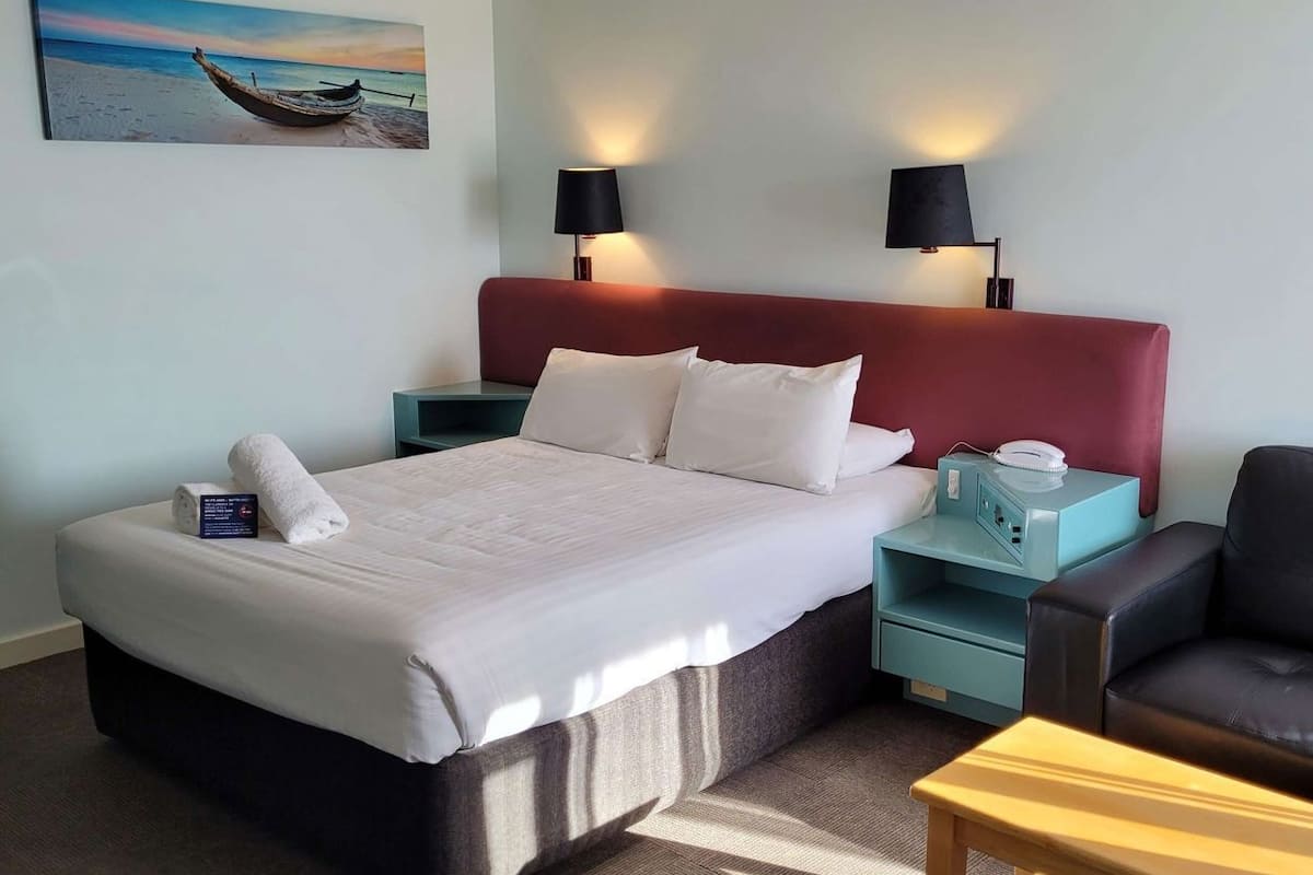 迷你吧、筆電工作空間、隔音、熨斗/熨衣板