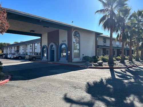 Studio 6 Suites Cameron Park, CA – Folsom
