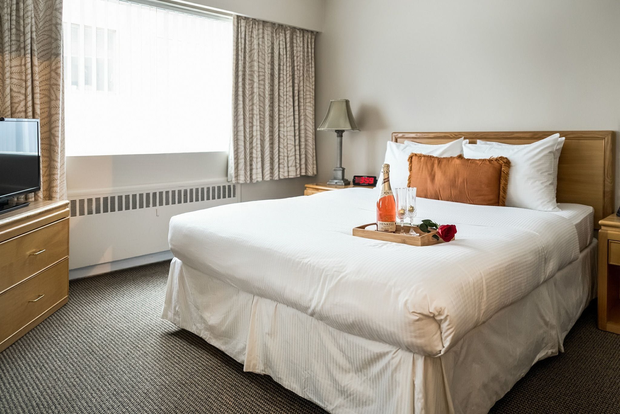 羽绒被、特色装修、特色家居、笔记本电脑工作区