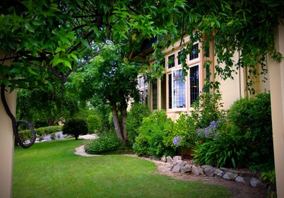 Cotswold Gardens