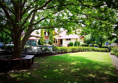 Cotswold Gardens