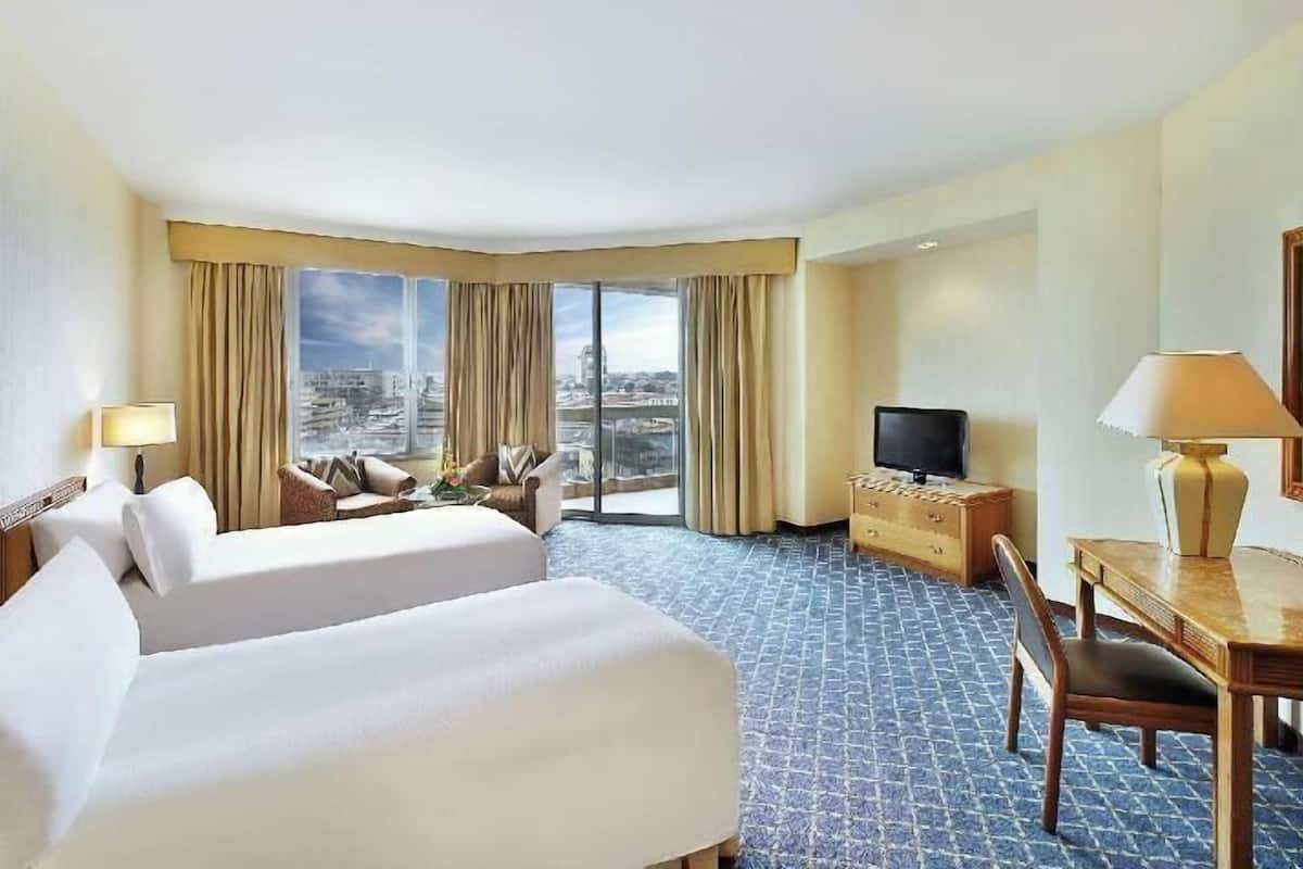 Premium bedding, minibar, in-room safe, laptop workspace